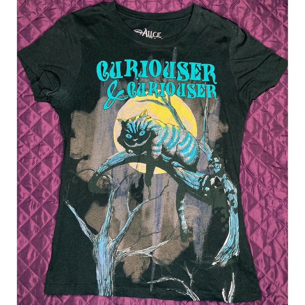Alice in Wonderland Cheshire Cat Womens Tee